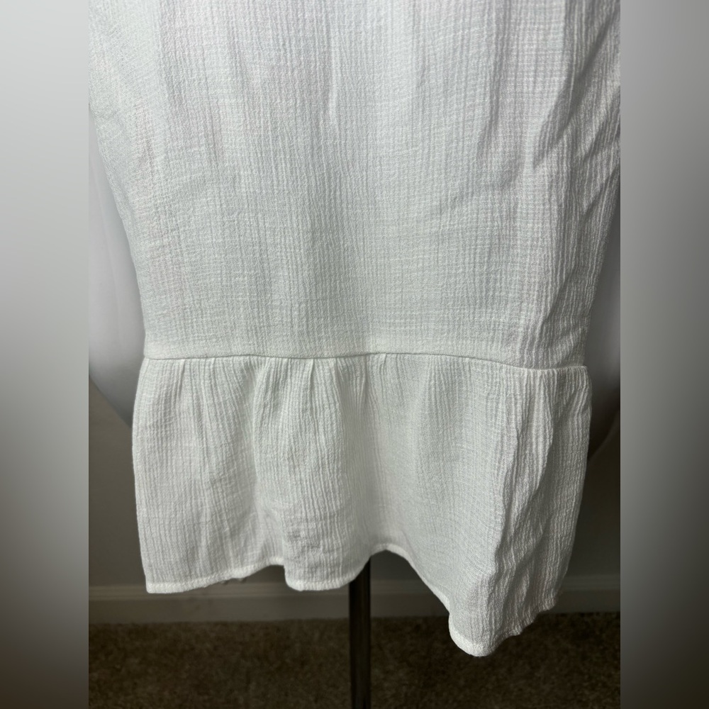 Tie blouse.Top in Ivory color Size XS/ new without tag - Picture 8 of 10